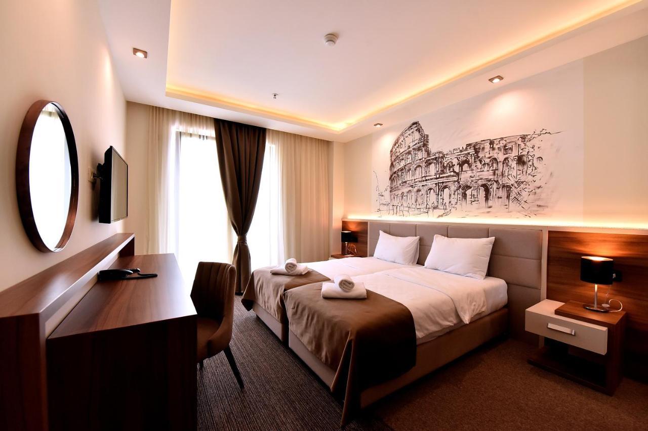 Hotel Lazaro Podgorica Esterno foto
